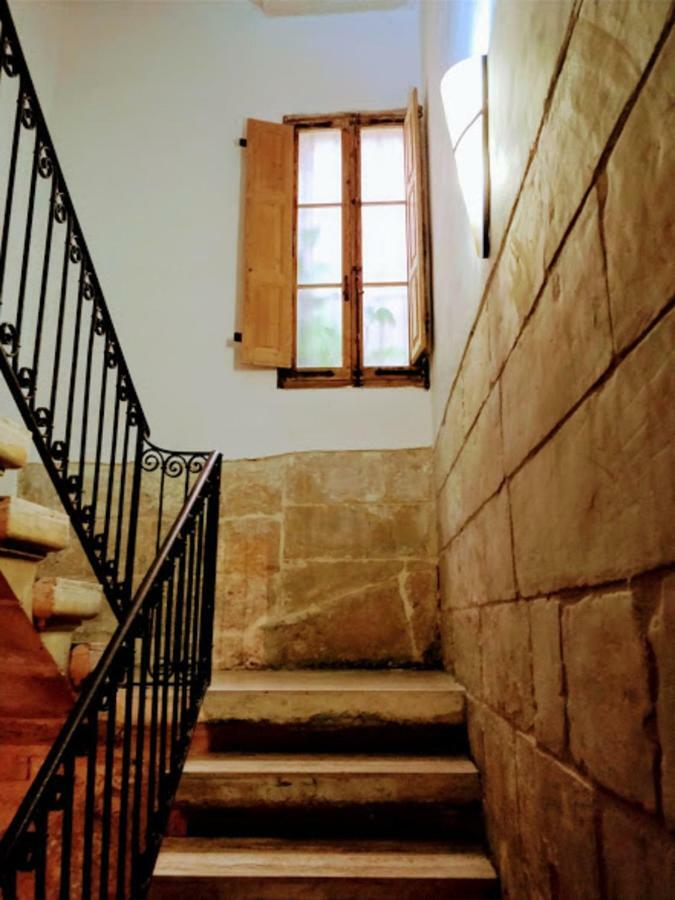 A 400 Year Old Large Town House In Valletta. Hotel Exterior photo